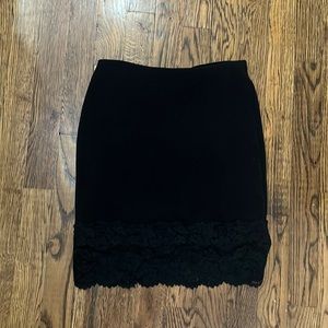 Forever 21 lace bottom mini skirt - small